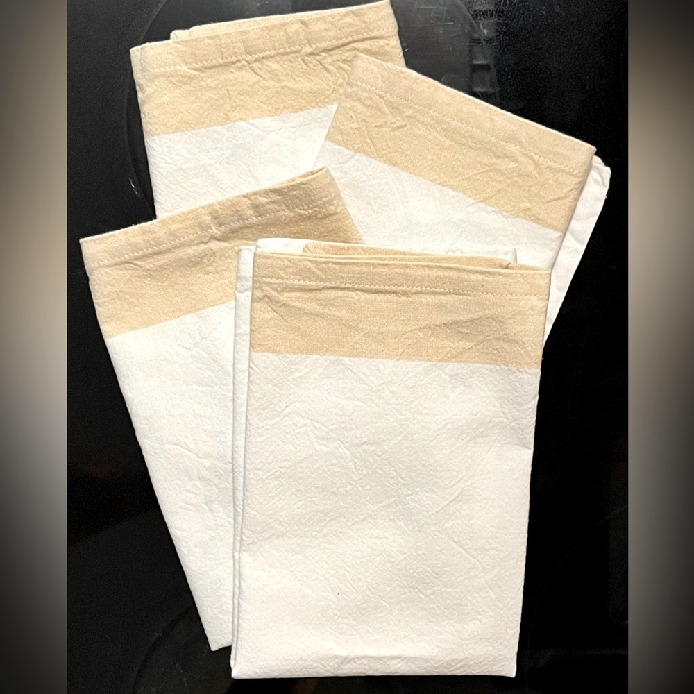 Set of 4 Reusable 100% cotton linen cloth Dinner Table Napkins by Sam Hedaya